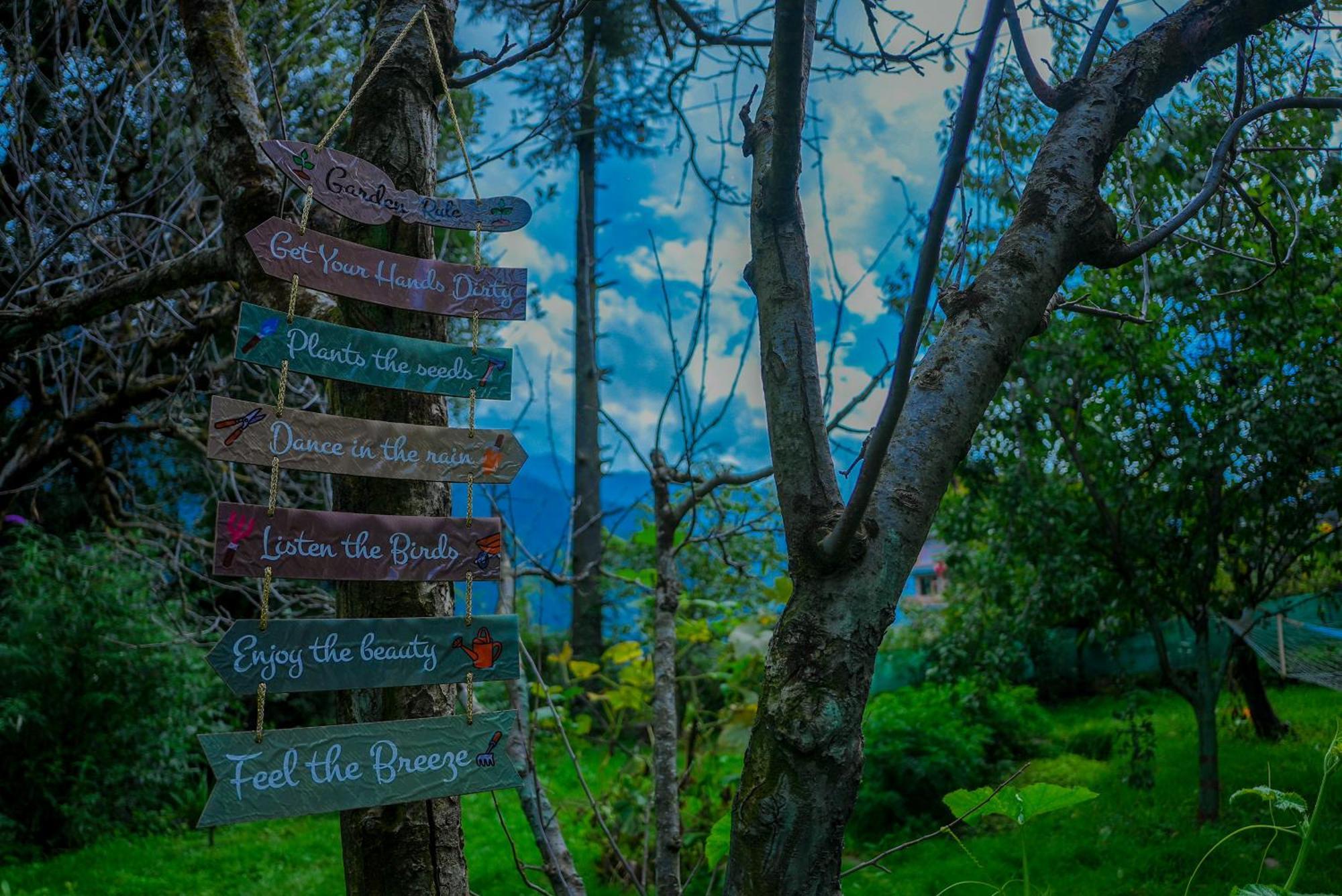 The Manu Emerald # Farmhouse # Top Selling Cottage In Manali # Peaceful Heritage Cozy Stay # Lawn With Bonfire # Most Awarded Luaran gambar
