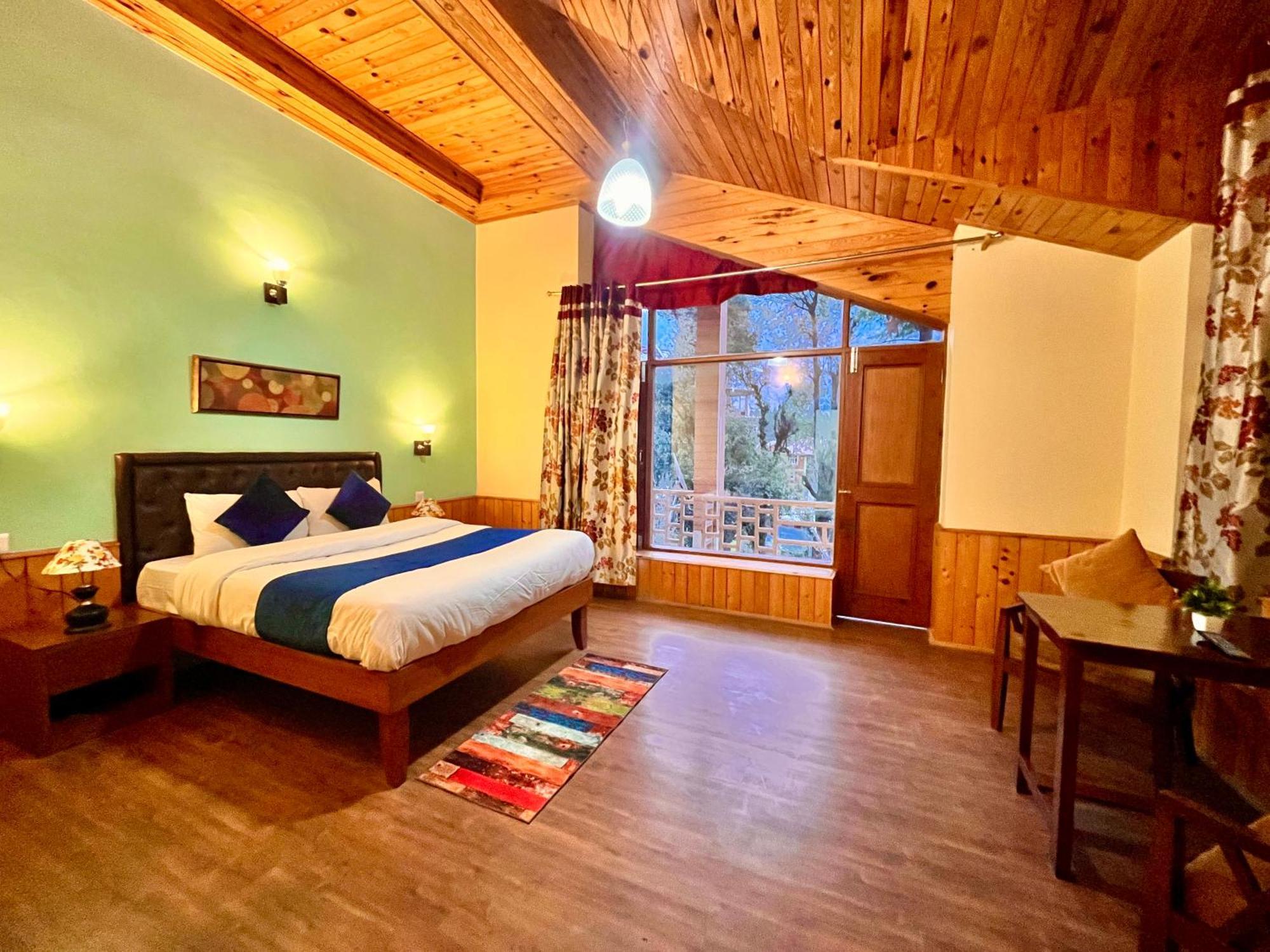 The Manu Emerald # Farmhouse # Top Selling Cottage In Manali # Peaceful Heritage Cozy Stay # Lawn With Bonfire # Most Awarded Luaran gambar