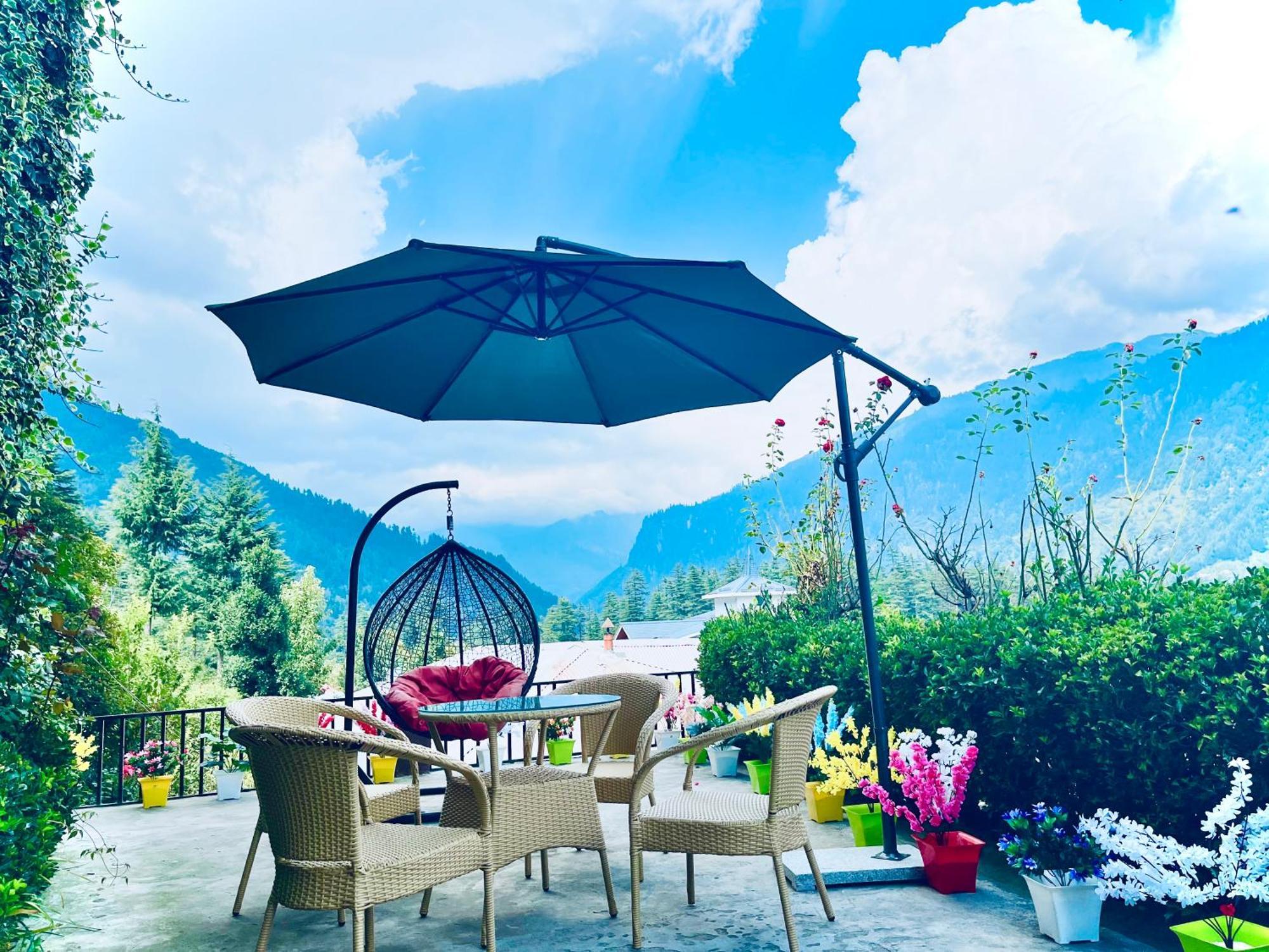 The Manu Emerald # Farmhouse # Top Selling Cottage In Manali # Peaceful Heritage Cozy Stay # Lawn With Bonfire # Most Awarded Luaran gambar