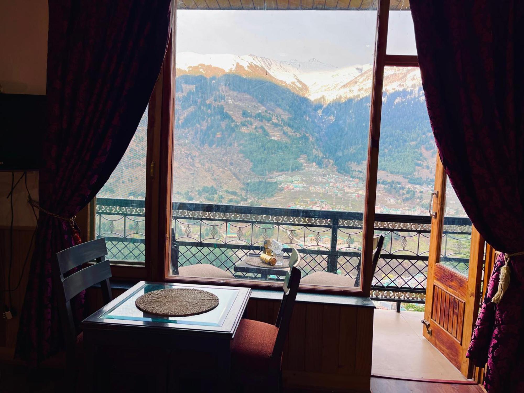 The Manu Emerald # Farmhouse # Top Selling Cottage In Manali # Peaceful Heritage Cozy Stay # Lawn With Bonfire # Most Awarded Luaran gambar