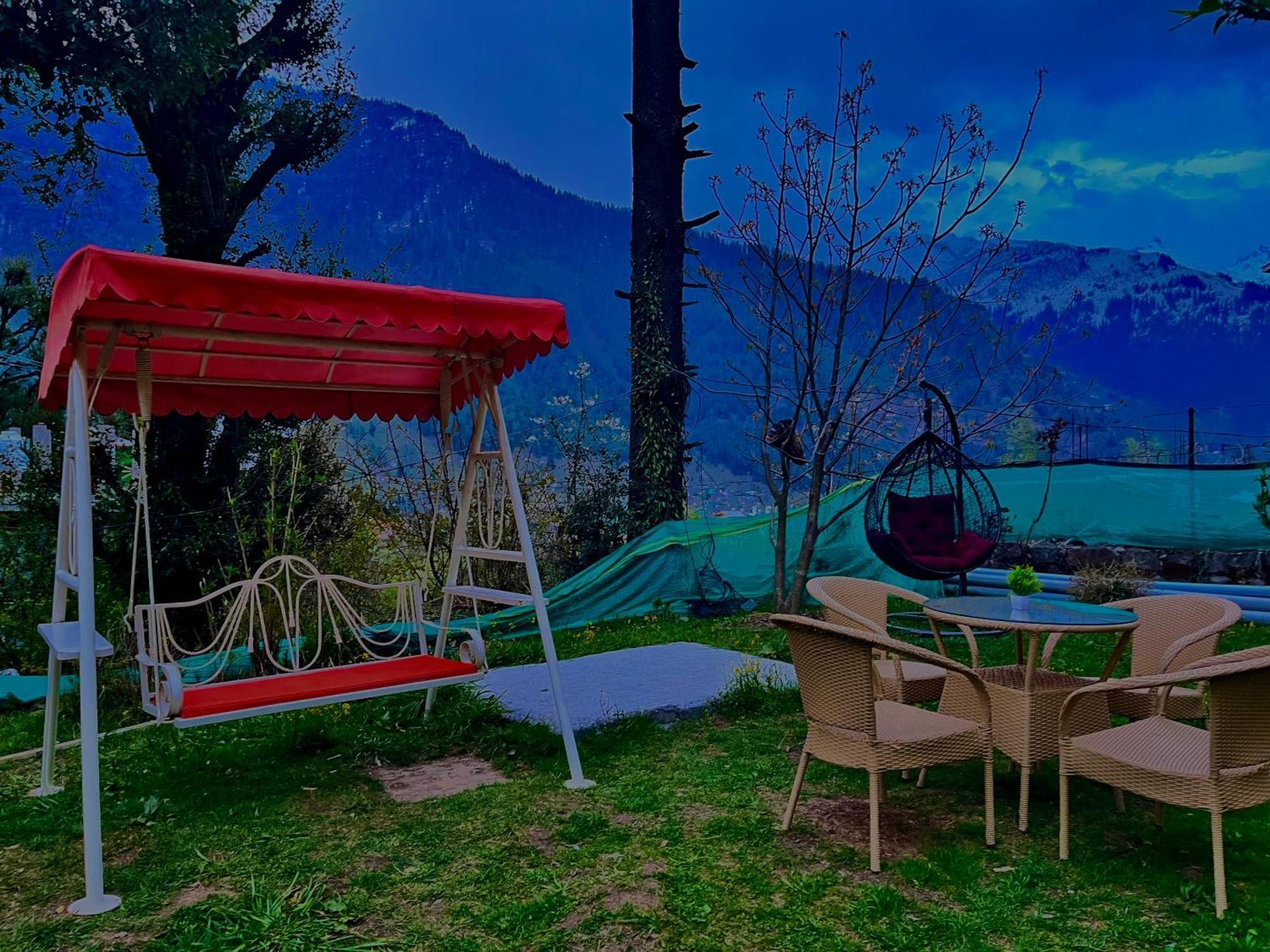 The Manu Emerald # Farmhouse # Top Selling Cottage In Manali # Peaceful Heritage Cozy Stay # Lawn With Bonfire # Most Awarded Luaran gambar