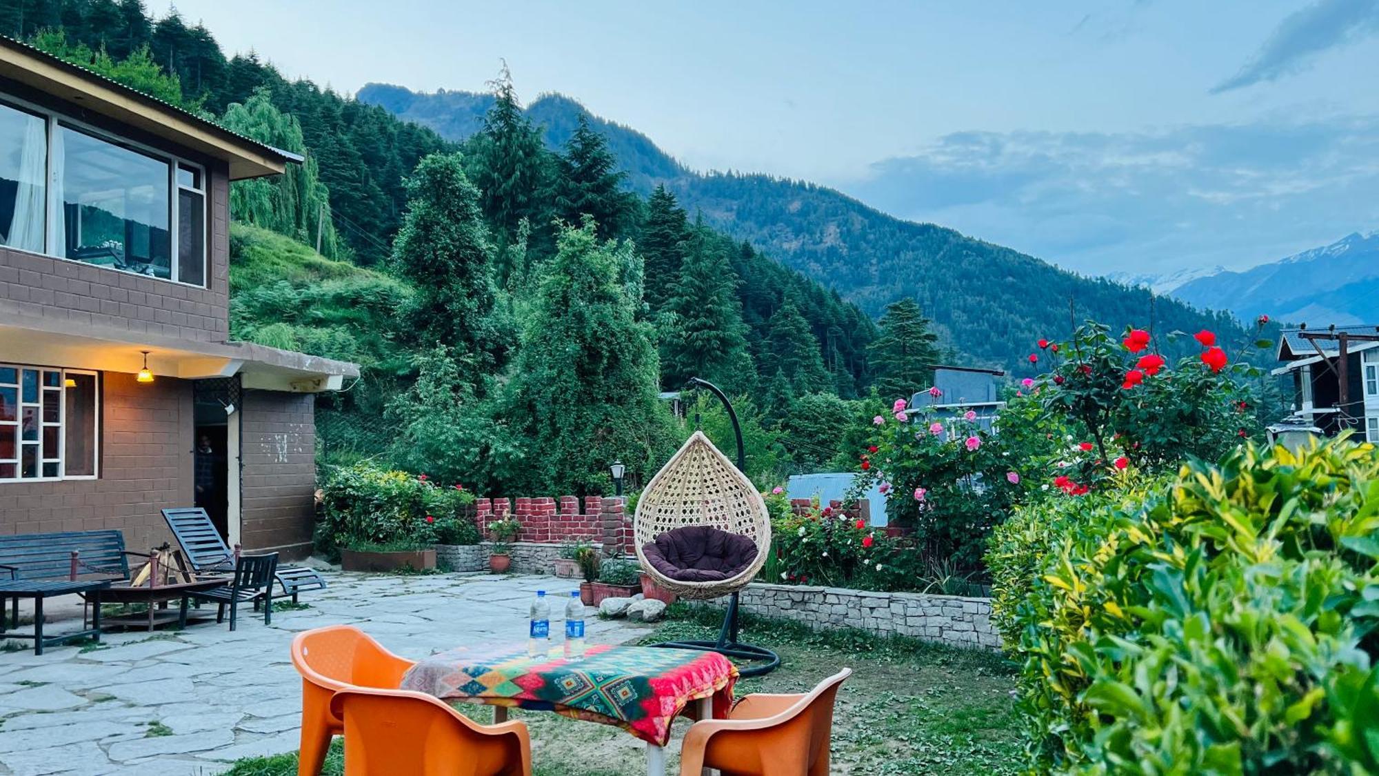 The Manu Emerald # Farmhouse # Top Selling Cottage In Manali # Peaceful Heritage Cozy Stay # Lawn With Bonfire # Most Awarded Luaran gambar