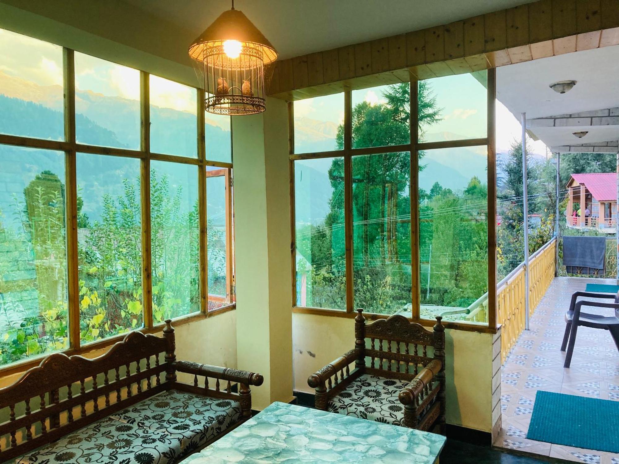 The Manu Emerald # Farmhouse # Top Selling Cottage In Manali # Peaceful Heritage Cozy Stay # Lawn With Bonfire # Most Awarded Luaran gambar