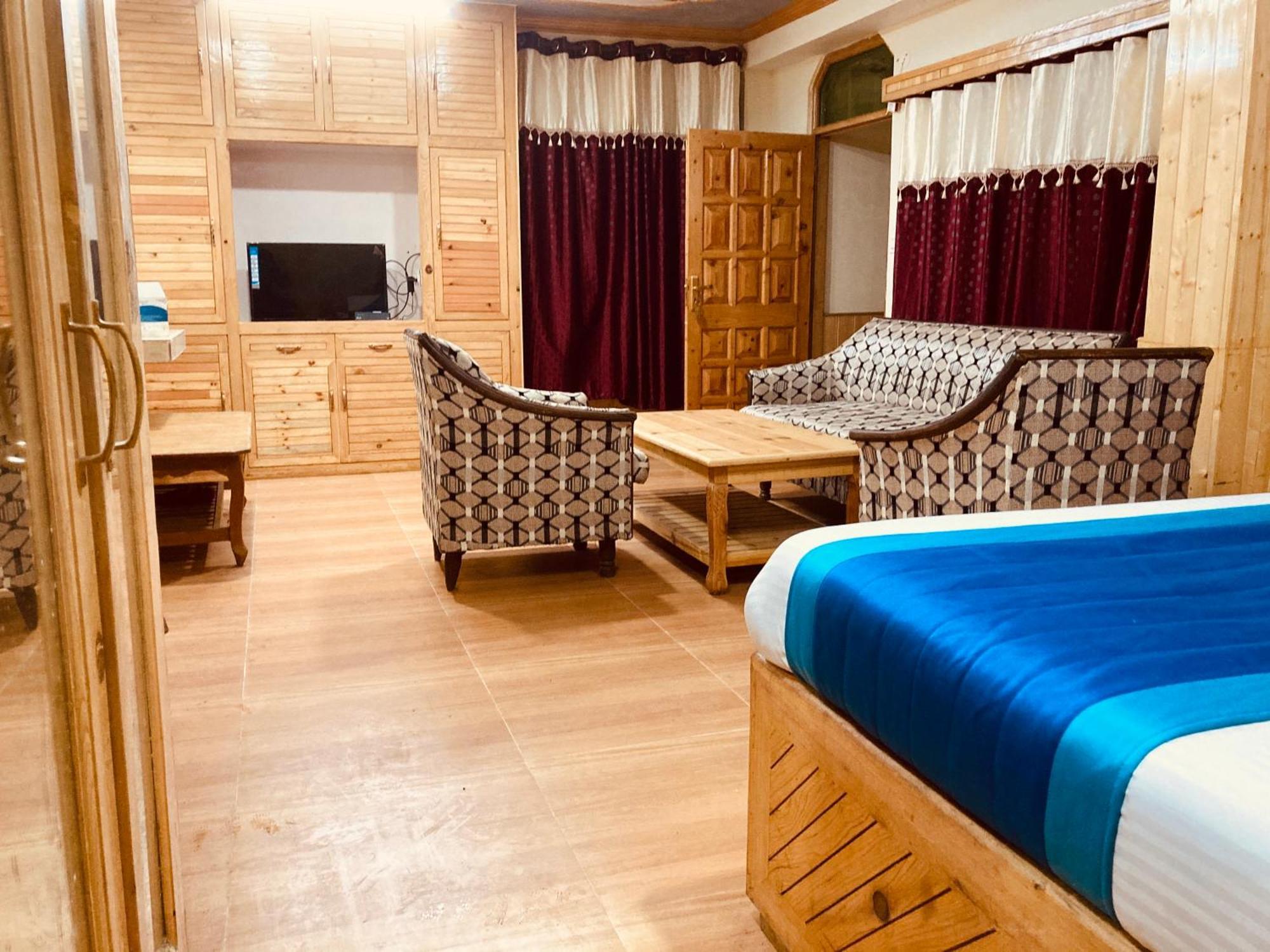The Manu Emerald # Farmhouse # Top Selling Cottage In Manali # Peaceful Heritage Cozy Stay # Lawn With Bonfire # Most Awarded Luaran gambar